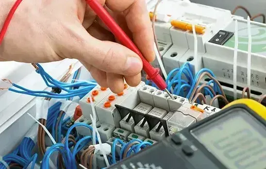 Professional electrician in Acton